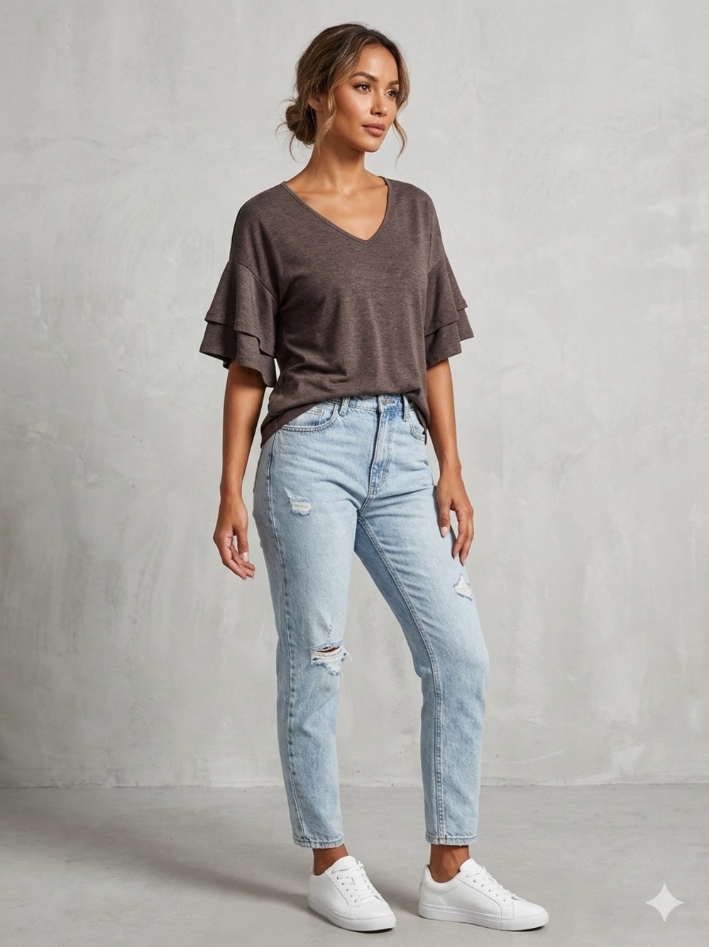 ✨ Women’s Size M Grey Ruffle Flutter Sleeve V-Neck Knit Top Blouse ✨
